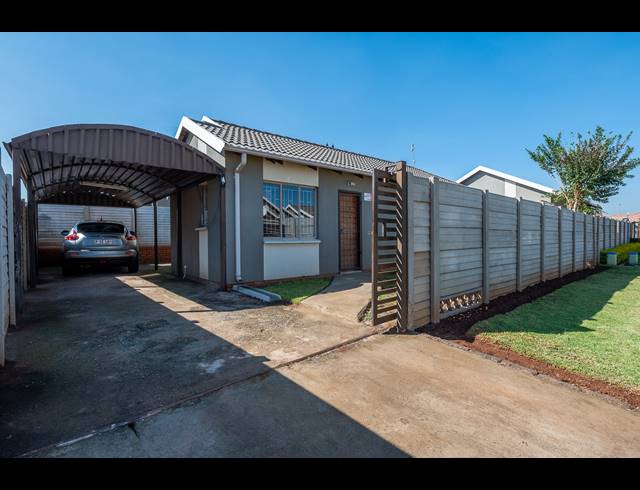 3 BEDROOM HOUSE FOR SALE IN SKY CITY
